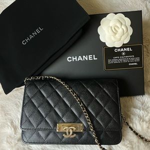 classic Chanel wallet on chain.